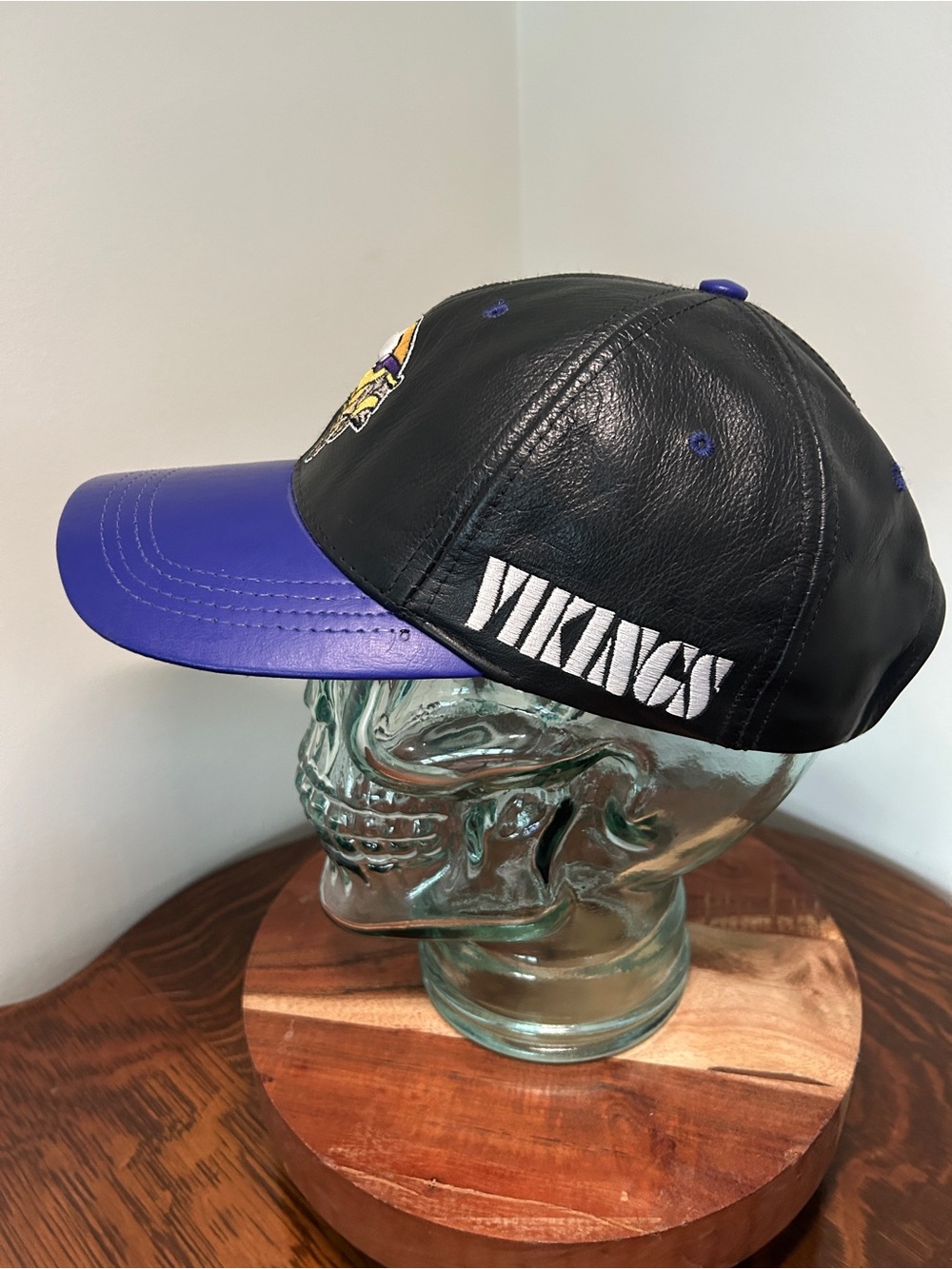 Vintage Minnesota Vikings Logo Athletic Leather Hat - Picture 2 of 6